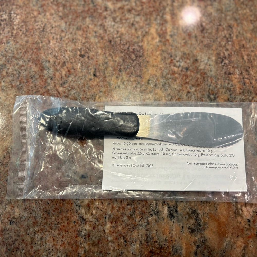 Pampered Chef All-Purpose Spreader